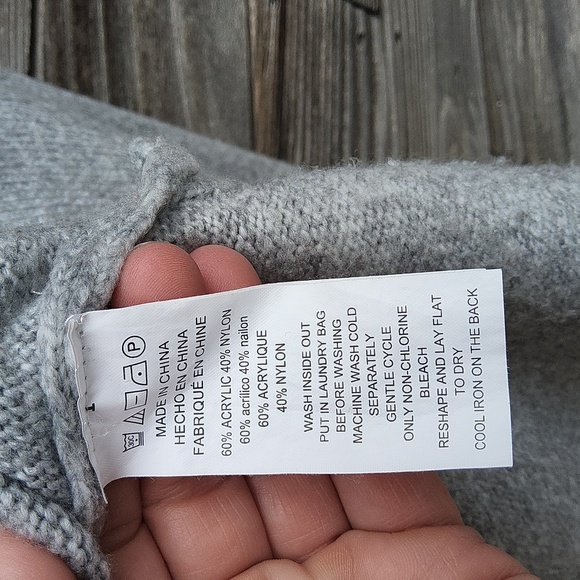 MICHAEL Michael Kors Grey Turtleneck Sweater Size XL - Picture 9 of 9